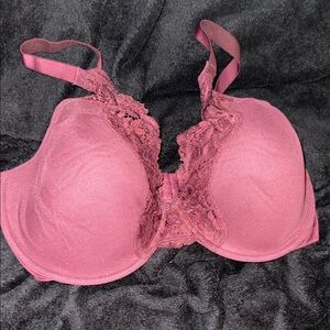 Bali Lace Accent Bra in Rich Maroon